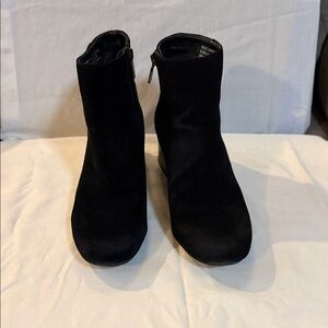 Reaction Kenneth Cole Black Ankle Booties